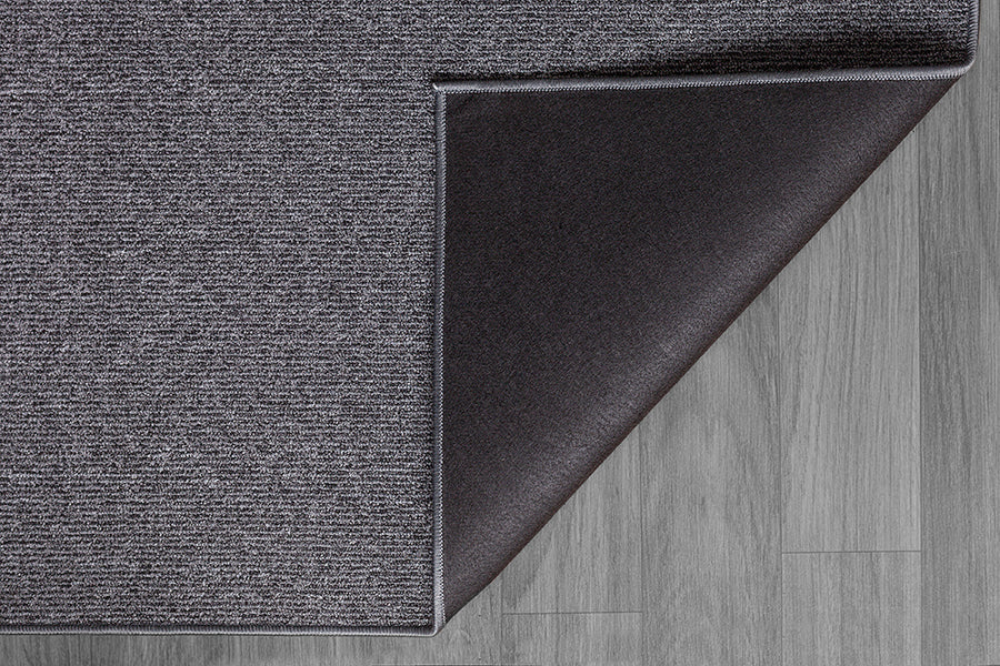 Vloerkleed Mix Art Antraciet – Grafisch Abstract Patroon in Donkergrijs – sfeerimpressie in de hal