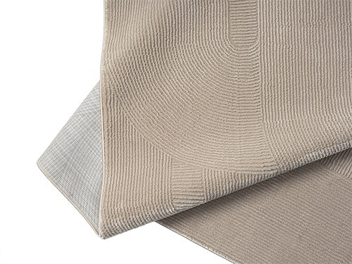 Vloerkleed Sign 1904 Beige – Warme Basis met Geweven Structuur – detail van het geweven reliëf