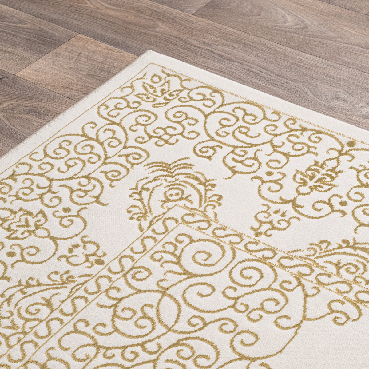Vloerkleed Studio Crème – Fijn Ornamentdessin in Lichte Tint – sfeerimpressie in de woonkamer