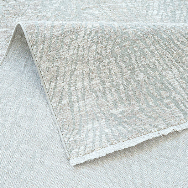 Vloerkleed Valeria 91073 Crème – zachte polyester op katoenen rug – sfeerimpressie in de woonkamer