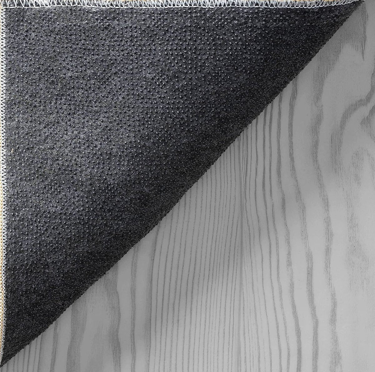 Karpet24 Loft – Luxe, Fluweelzacht Effen Vloerkleed in Antraciet, Modern & Stijlvol — hoek