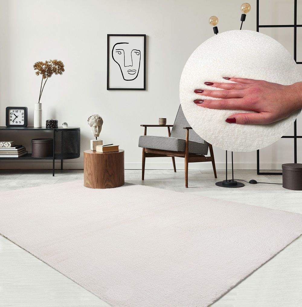 Karpet24 Loft – Luxe, Fluweelzacht Effen Vloerkleed in Cream, Modern & Stijlvol — hoek