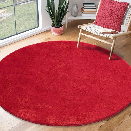 Karpet24 Loft – Luxe Fluweelzacht Effen Vloerkleed in Diep Rood, Modern & Stijlvol - Vooraanzicht